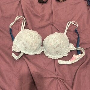 Like new Victoria’s Secret Pink blue push up bra 34A